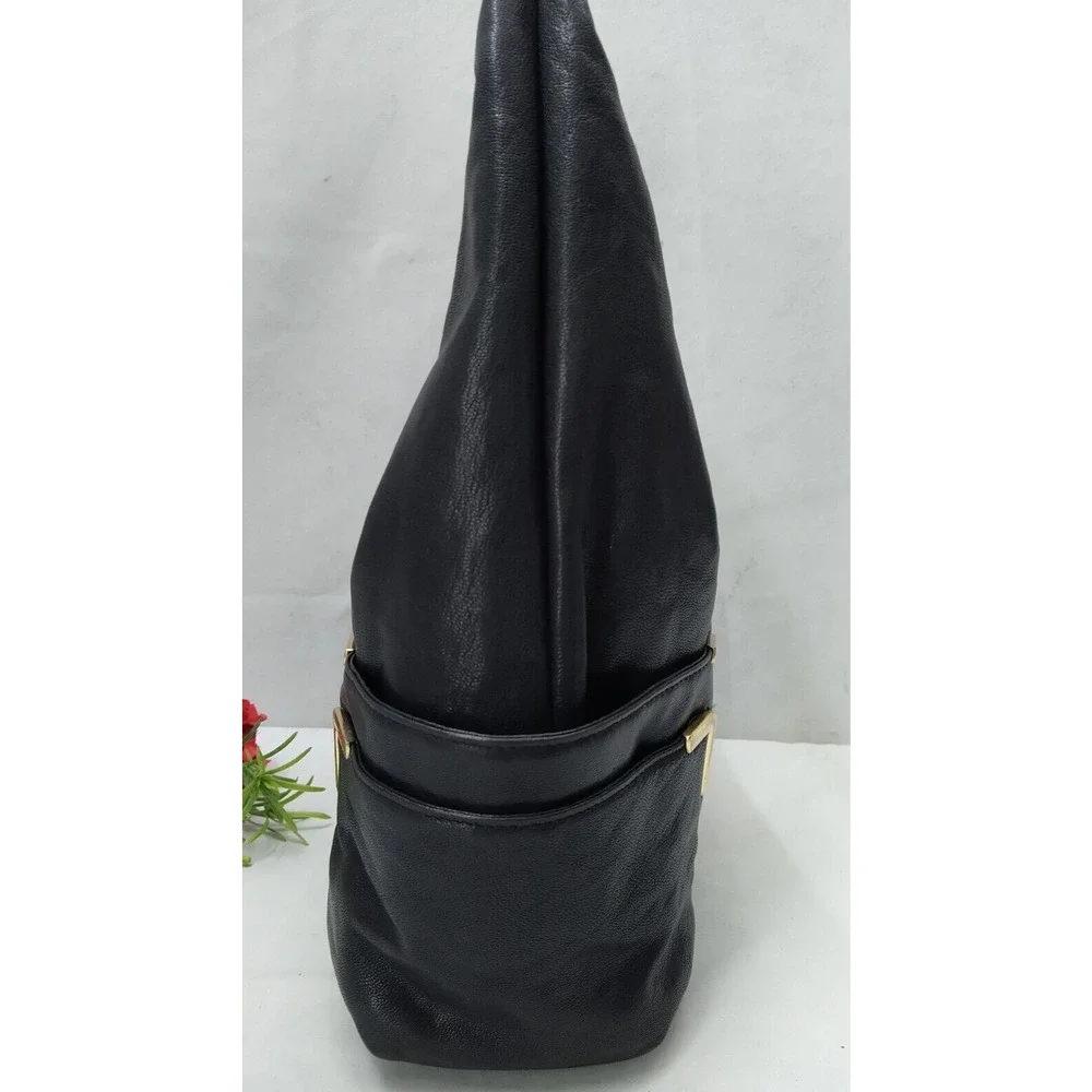 Michael Kors Black Leather Pockets Zipper Closure Hobo Shoulder Bag